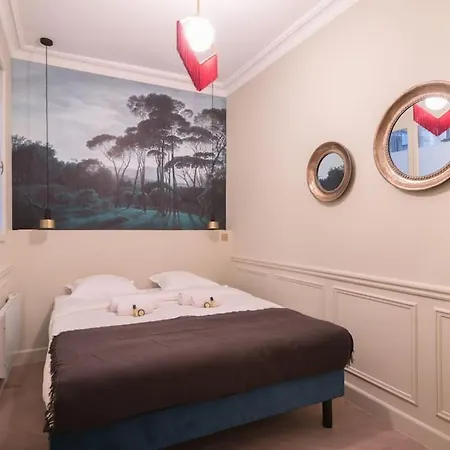 Modern And Cosy Flat In The Heart Of Notre Dame-3